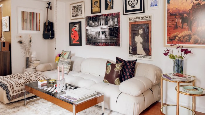 How to decorate a modern maximalist media room