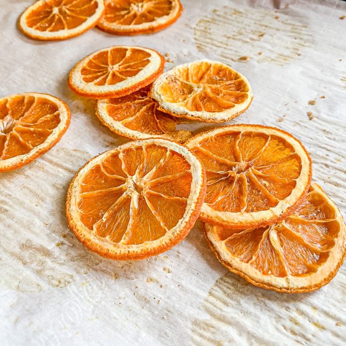 How to make dehydrated orange slices for decoration